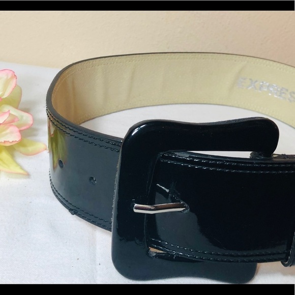 EXPRESS black patent belt with buckle, siz… - Picture 1 of 5